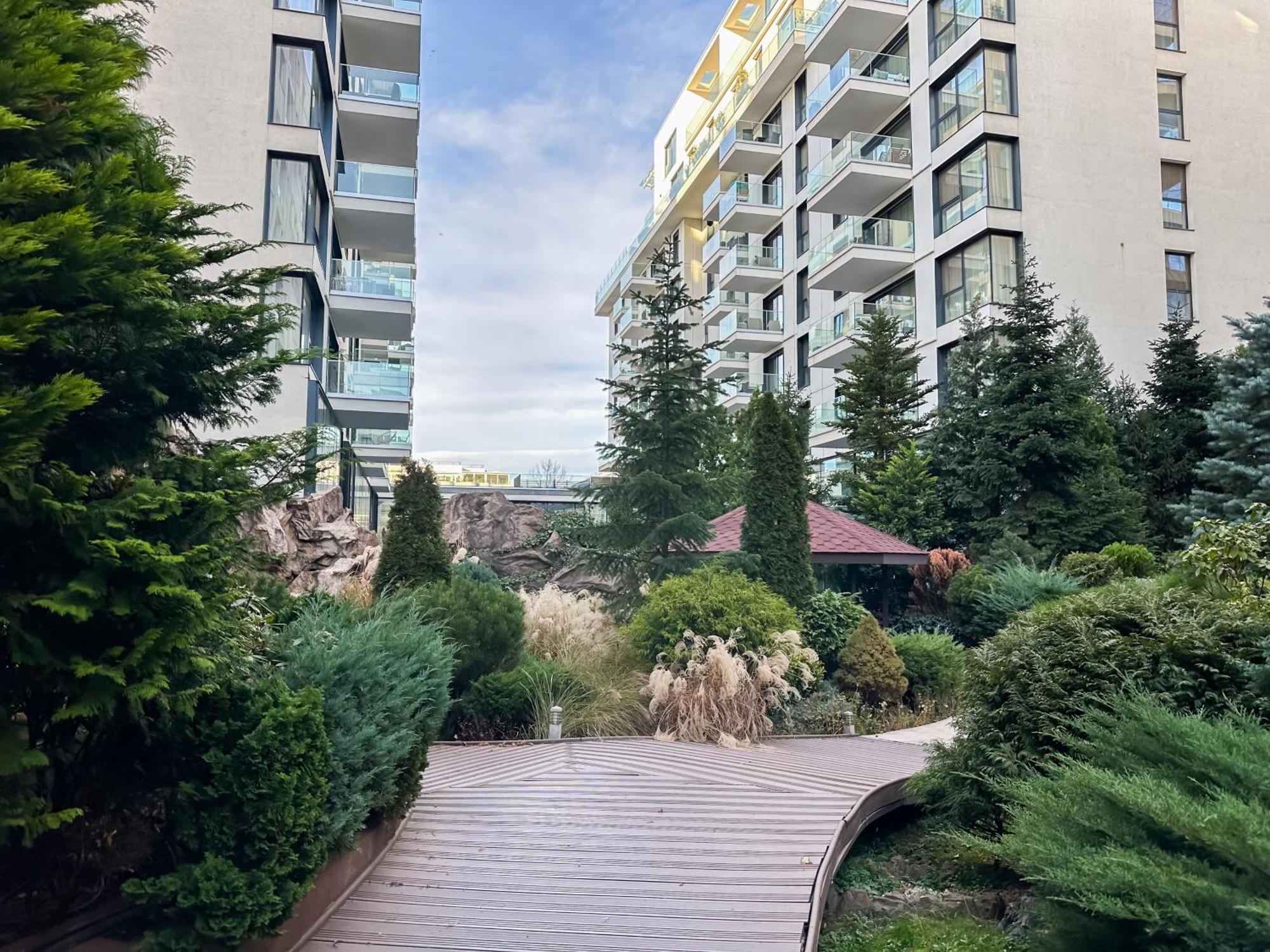 Garden Apartment - Herastrau Park 3Min Walk Бухарест Екстер'єр фото